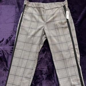 NWT Old Navy plaid pants. Size 10